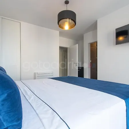 Daire Smaragd - Bedroom Citrin With Shared Pool Makarska
